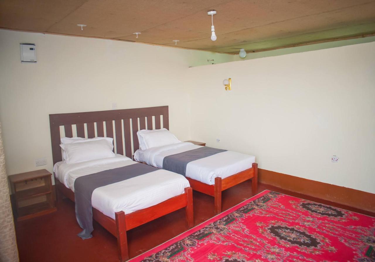 Endeem Mara Resort Ololaimutiek Екстер'єр фото